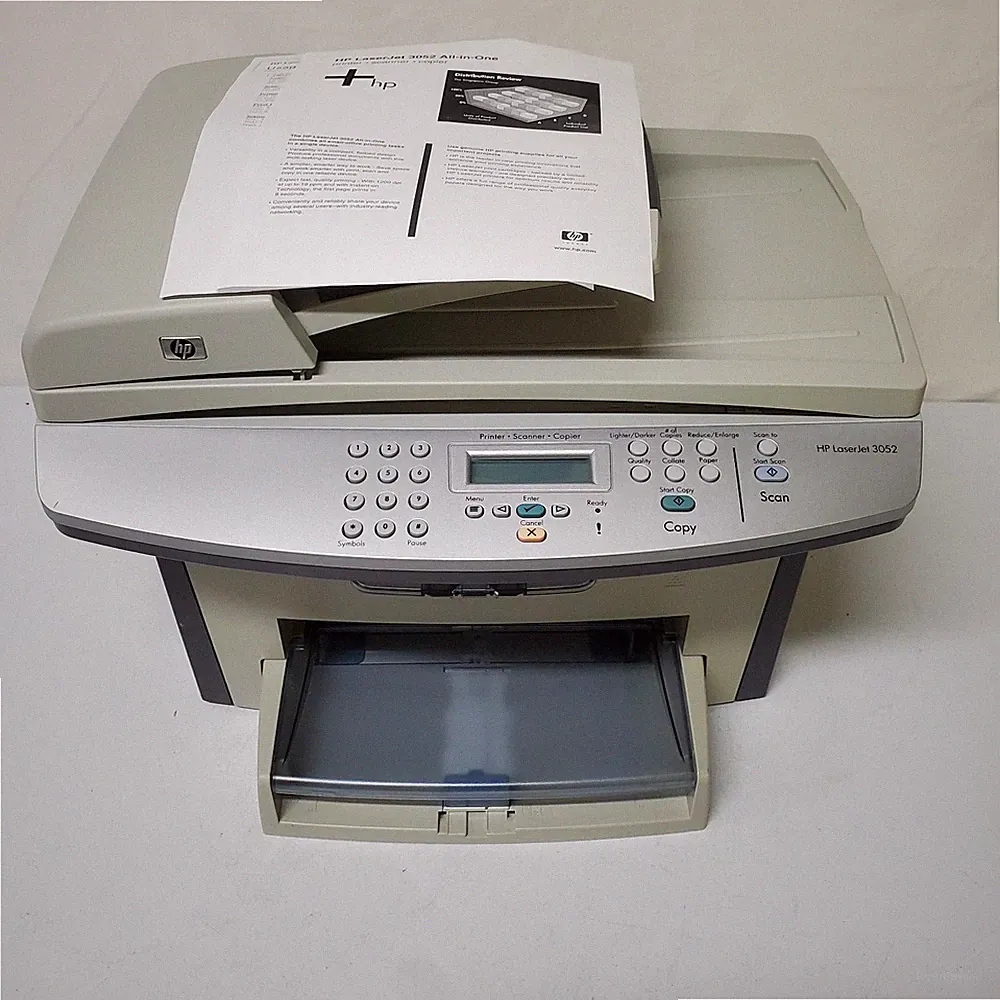 HP LaserJet 3052 Black & White Printer 9.4K Page Count W/Toner All-In-One